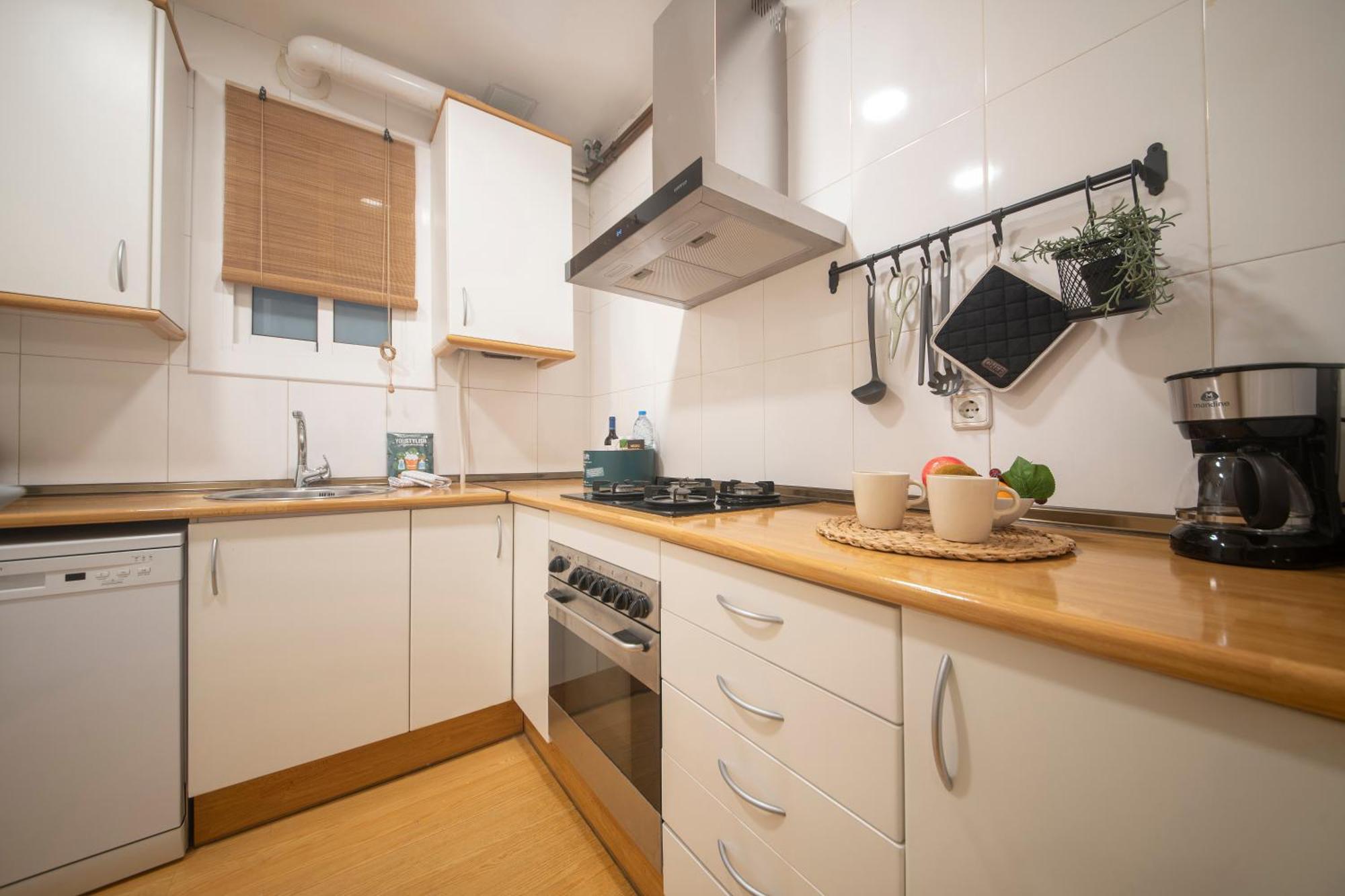 One Bedroom In Carrer Arago Apartment