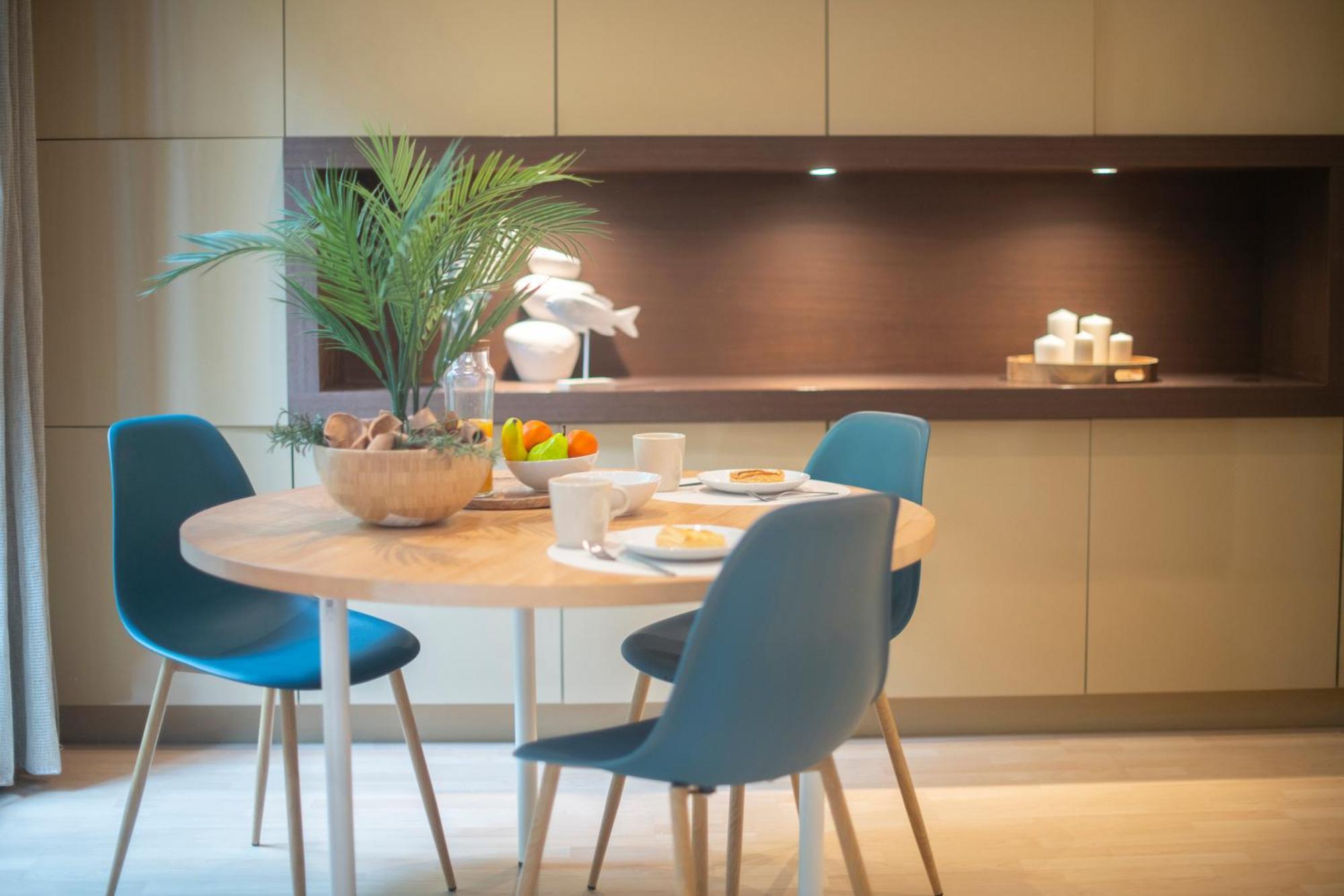 One Bedroom In Carrer Arago Apartment *